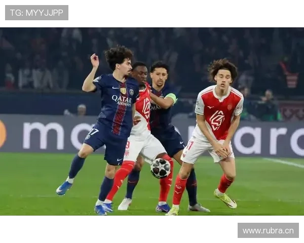 巴黎圣日耳曼中场连贯性隐患显现,对关键战稳定性的影响已逐步反映 巴黎圣日耳曼中场连贯性隐患显现,对关键战稳定性的影响已逐步反映