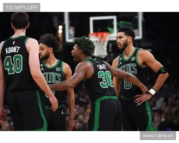 莱万vs克洛泽 进攻效率与大赛表现差距在哪