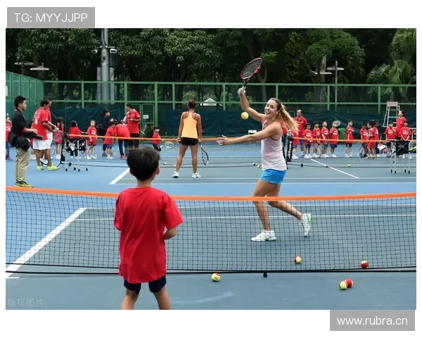 陈雨菲一天吃三顿蛋白餐，手机屏保是体脂率